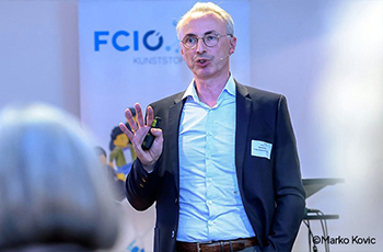 {qp_statement_image_alt_text_2}